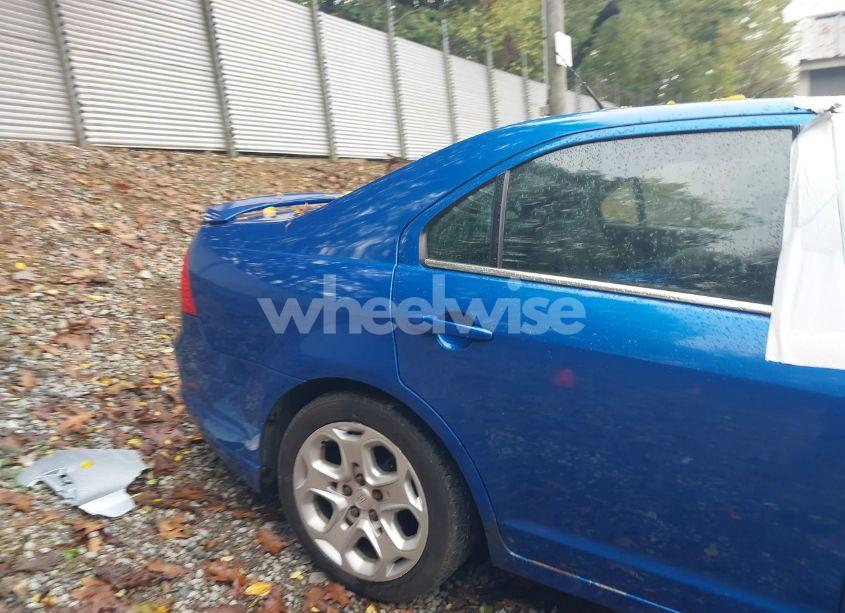 Photo 14 of 2011 Ford Fusion SE (VIN 3FAHP0HA1BR113041)