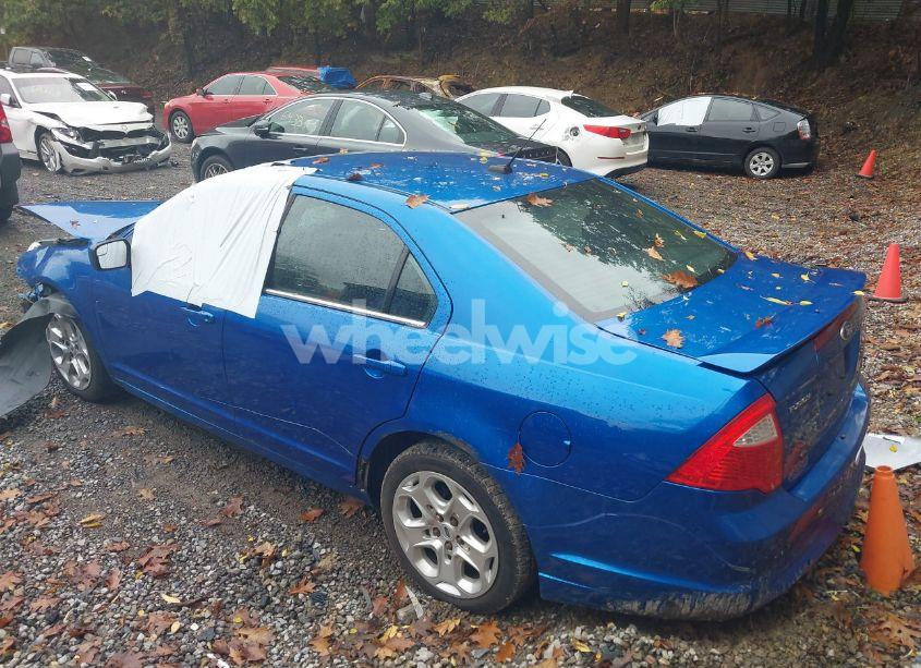 Photo 3 of 2011 Ford Fusion SE (VIN 3FAHP0HA1BR113041)