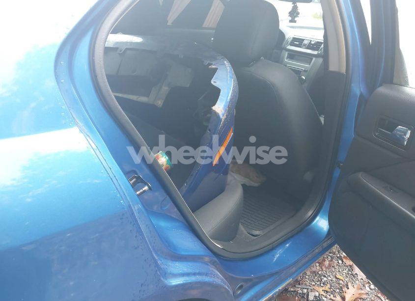 Photo 8 of 2011 Ford Fusion SE (VIN 3FAHP0HA1BR113041)