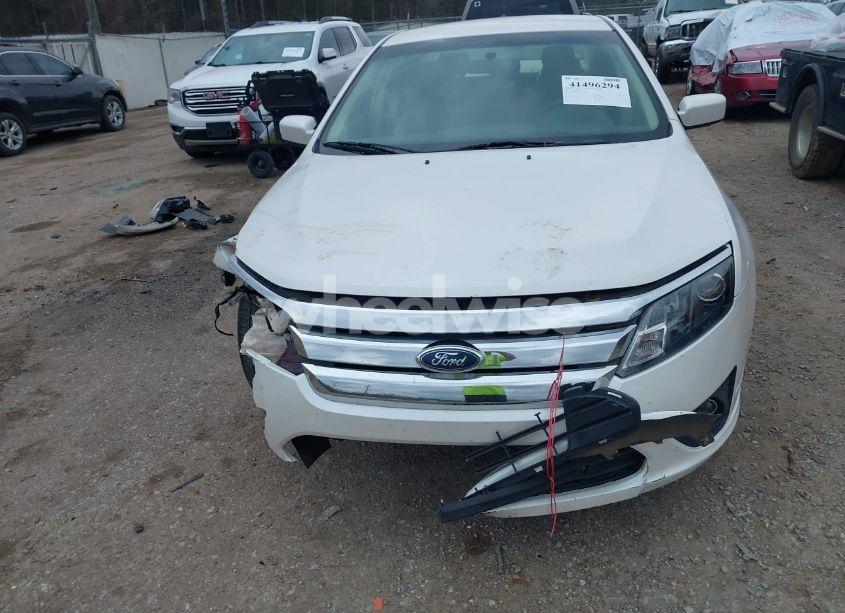 Photo 6 of 2011 Ford Fusion SE (VIN 3FAHP0HA1BR116117)