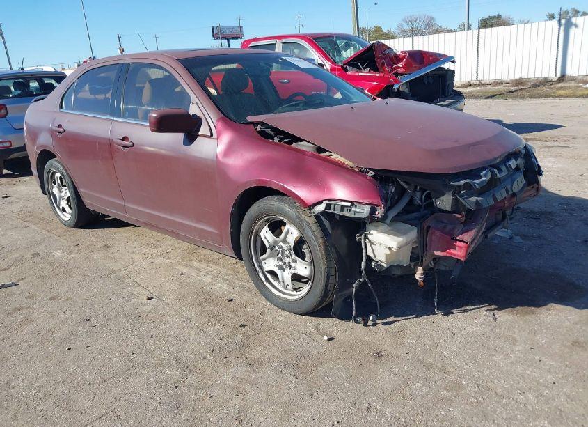 2011 Ford Fusion SE (VIN 3FAHP0HA1BR133886) main photo