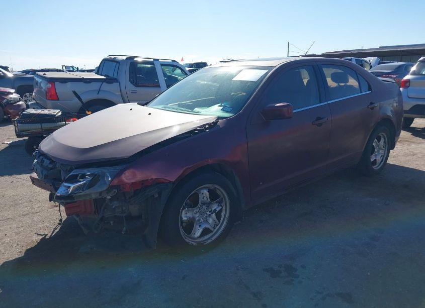 Photo 2 of 2011 Ford Fusion SE (VIN 3FAHP0HA1BR133886)