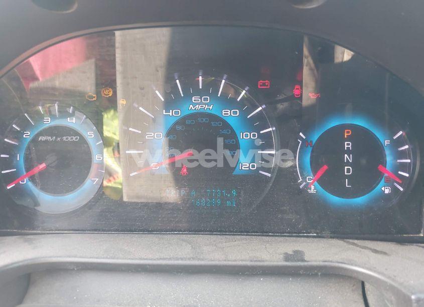 Photo 6 of 2011 Ford Fusion SE (VIN 3FAHP0HA1BR134794)