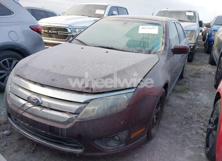 Photo 6 of 2011 Ford Fusion SE (VIN 3FAHP0HA1BR143172)