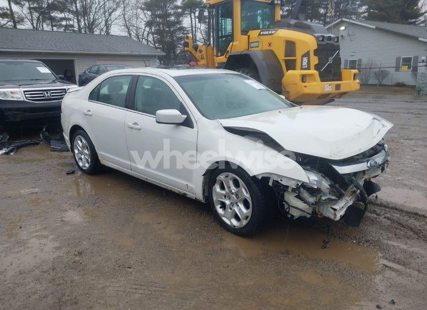 2011 Ford Fusion SE (VIN 3FAHP0HA1BR208683) main photo