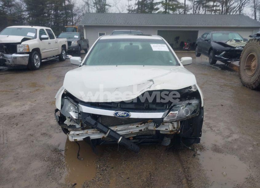 Photo 13 of 2011 Ford Fusion SE (VIN 3FAHP0HA1BR208683)