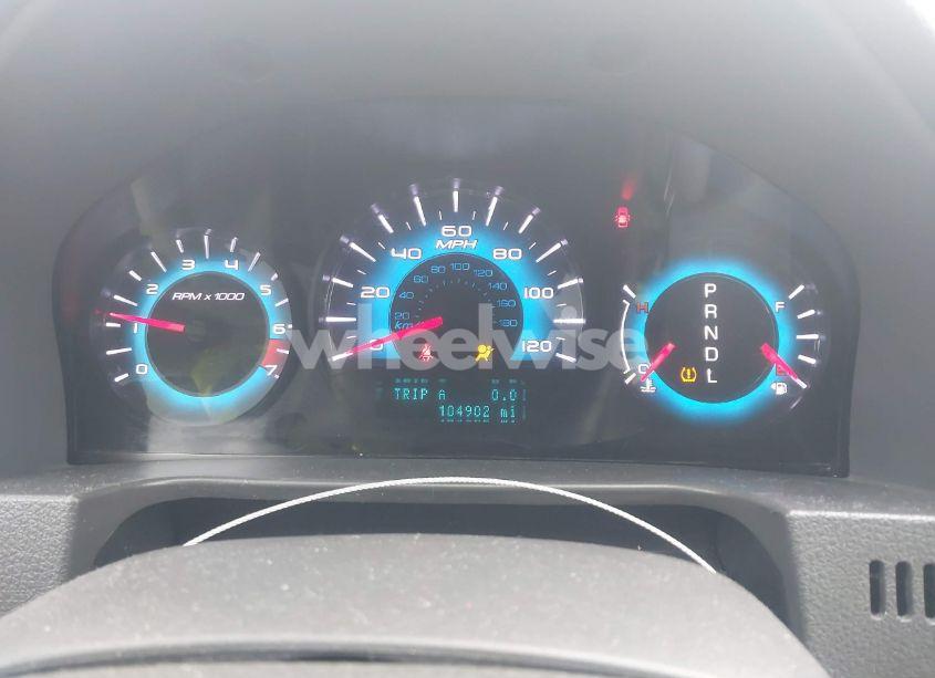 Photo 7 of 2011 Ford Fusion SE (VIN 3FAHP0HA1BR208683)