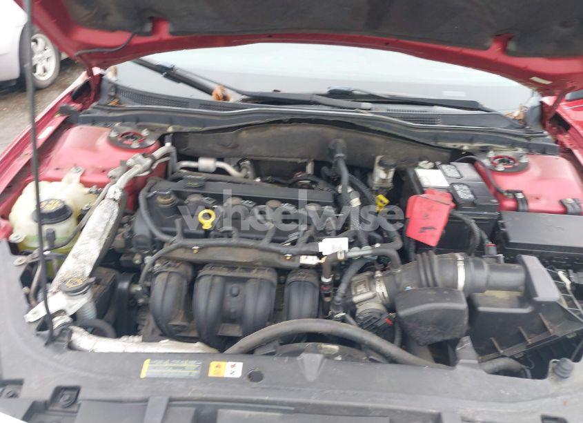 Photo 10 of 2011 Ford Fusion SE (VIN 3FAHP0HA1BR222938)