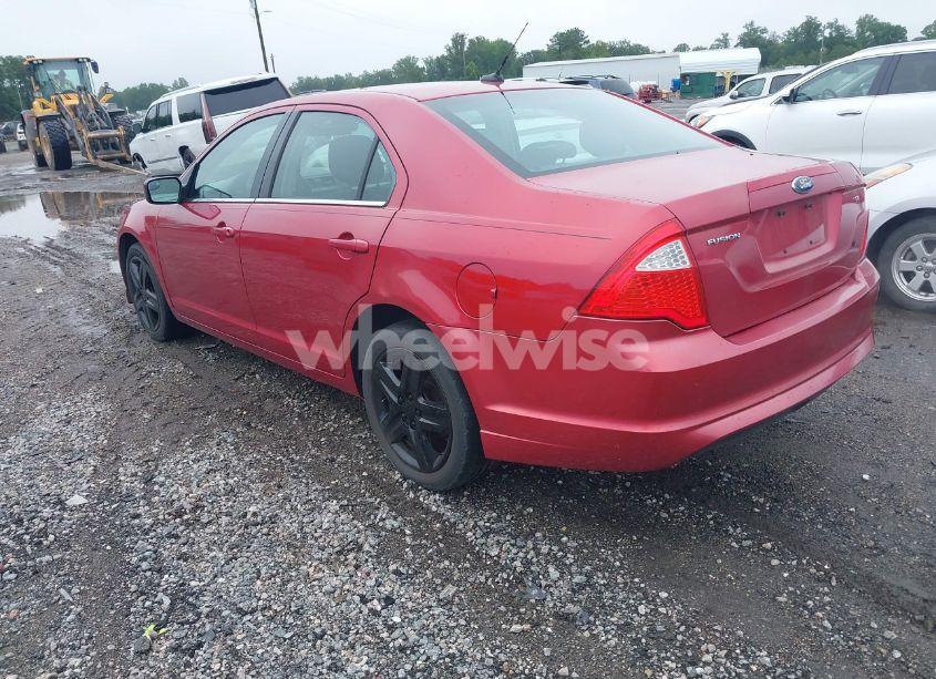 Photo 3 of 2011 Ford Fusion SE (VIN 3FAHP0HA1BR222938)