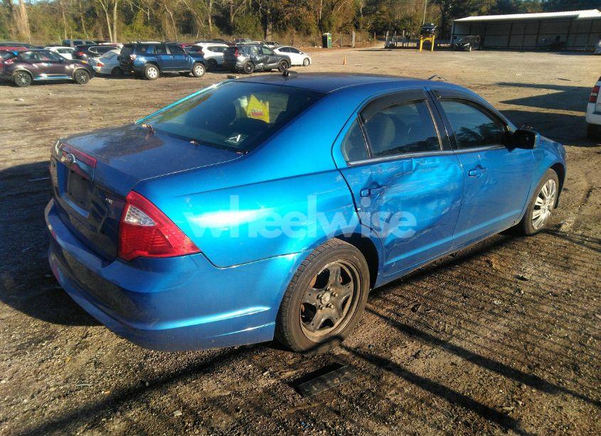 Photo 4 of 2011 Ford Fusion SE (VIN 3FAHP0HA1BR224740)