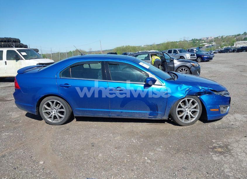 Photo 13 of 2011 Ford Fusion SE (VIN 3FAHP0HA1BR259715)