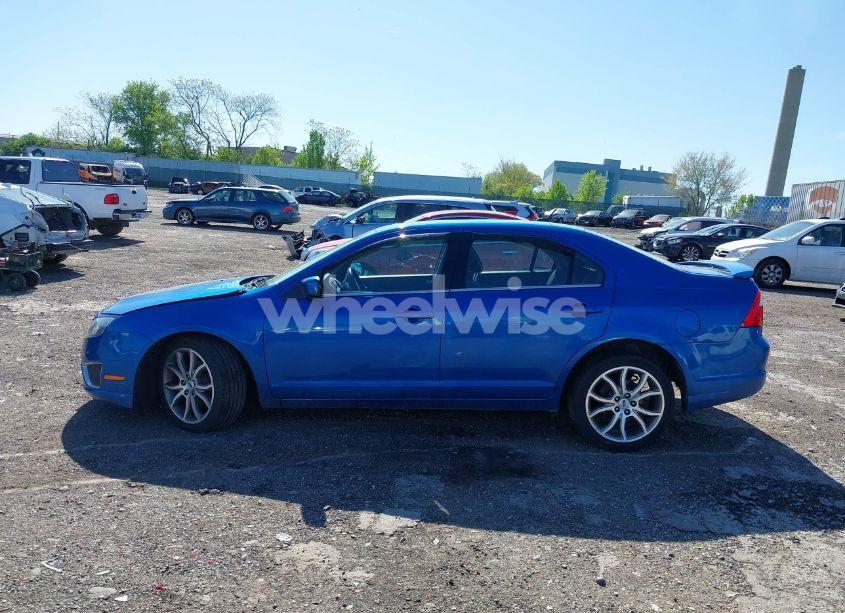 Photo 14 of 2011 Ford Fusion SE (VIN 3FAHP0HA1BR259715)