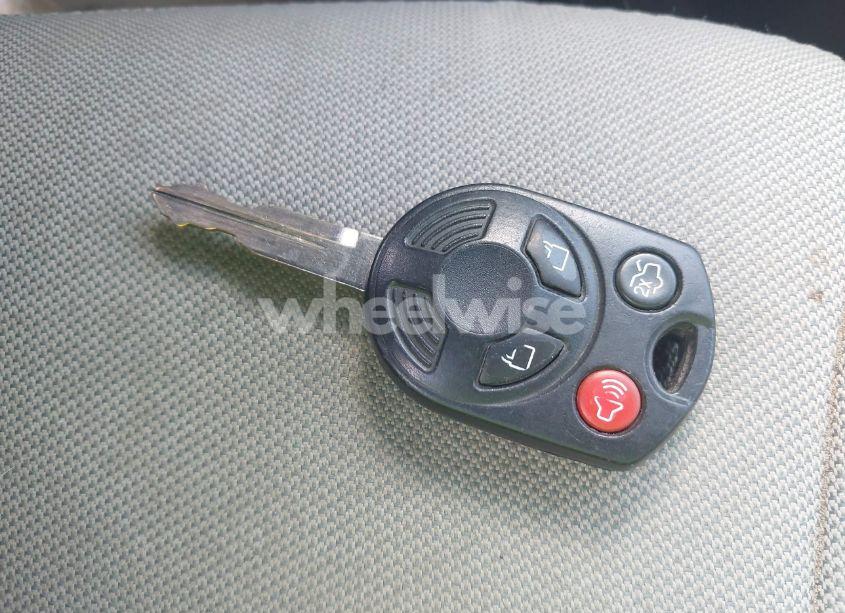 Photo 11 of 2011 Ford Fusion SE (VIN 3FAHP0HA1BR289281)