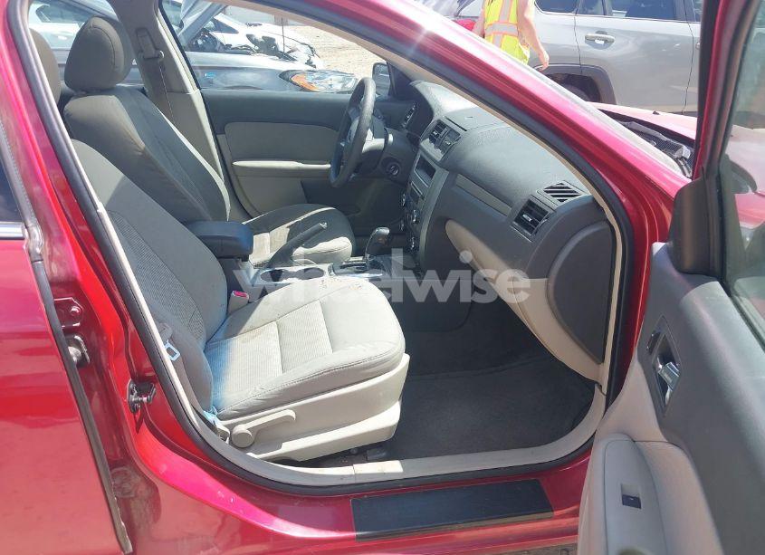 Photo 5 of 2011 Ford Fusion SE (VIN 3FAHP0HA1BR289281)