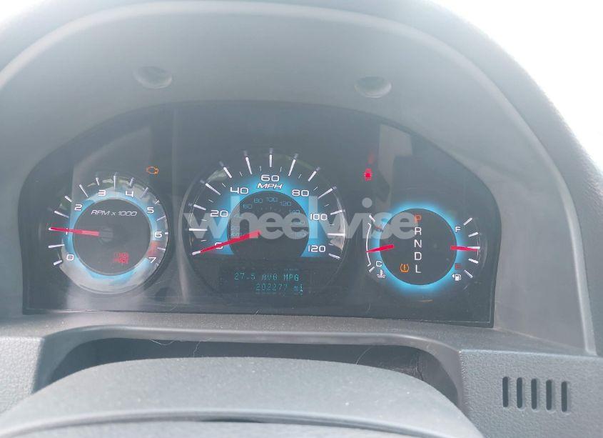 Photo 7 of 2011 Ford Fusion SE (VIN 3FAHP0HA1BR289281)