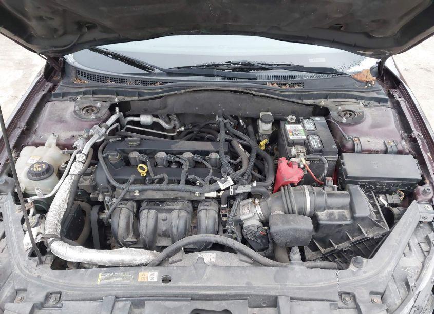 Photo 10 of 2011 Ford Fusion SE (VIN 3FAHP0HA1BR309318)