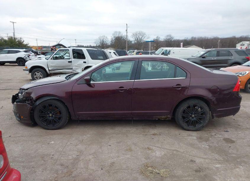 Photo 15 of 2011 Ford Fusion SE (VIN 3FAHP0HA1BR309318)