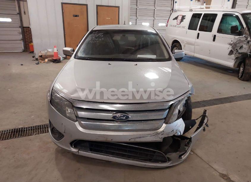 Photo 13 of 2011 Ford Fusion SE (VIN 3FAHP0HA1BR338169)