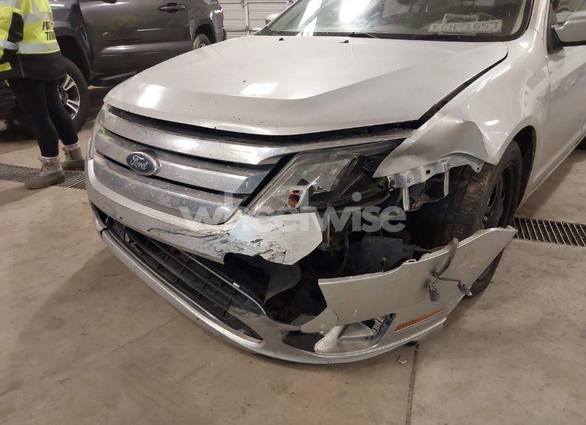 Photo 6 of 2011 Ford Fusion SE (VIN 3FAHP0HA1BR338169)