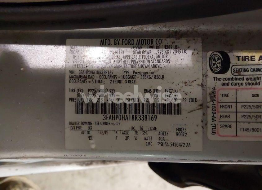 Photo 9 of 2011 Ford Fusion SE (VIN 3FAHP0HA1BR338169)