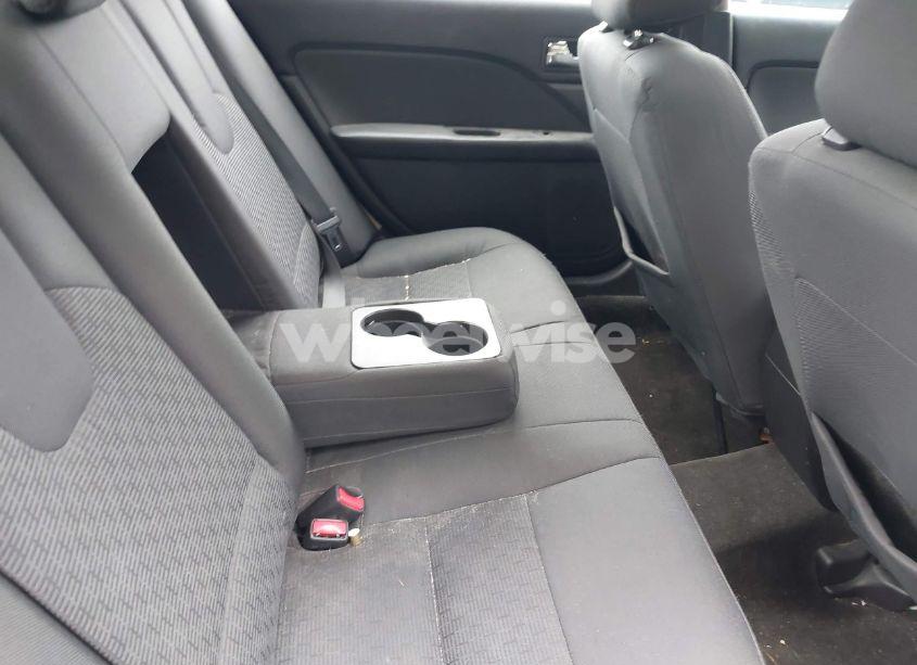 Photo 8 of 2012 Ford Fusion SE (VIN 3FAHP0HA1CR101103)