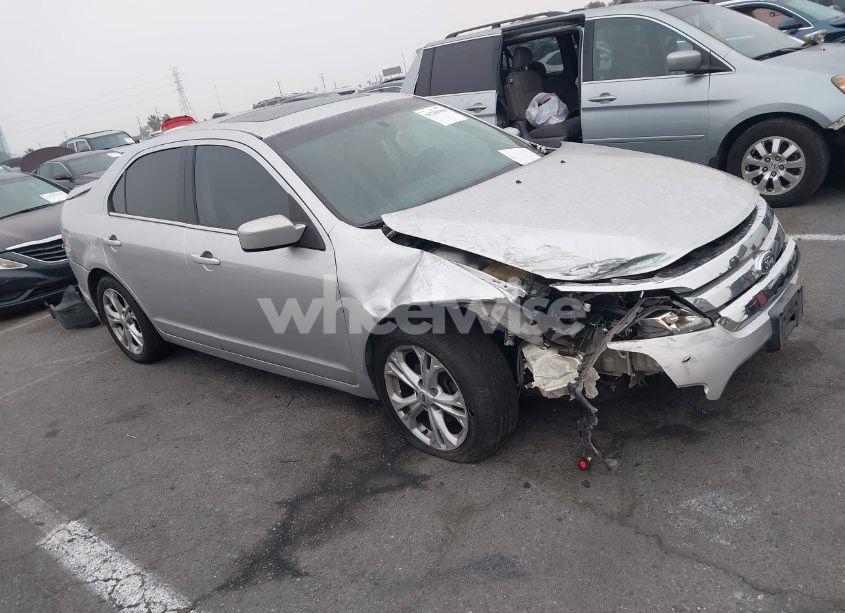 2012 Ford Fusion SE (VIN 3FAHP0HA1CR108942) main photo