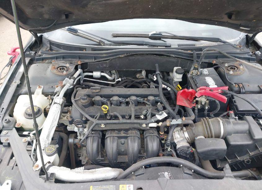 Photo 10 of 2012 Ford Fusion SE (VIN 3FAHP0HA1CR120704)