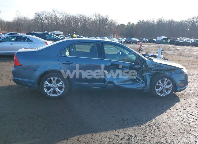 Photo 13 of 2012 Ford Fusion SE (VIN 3FAHP0HA1CR140631)