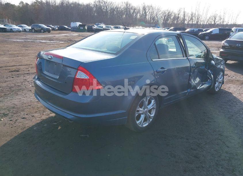Photo 4 of 2012 Ford Fusion SE (VIN 3FAHP0HA1CR140631)