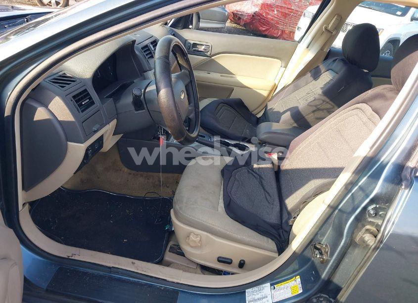 Photo 5 of 2012 Ford Fusion SE (VIN 3FAHP0HA1CR140631)