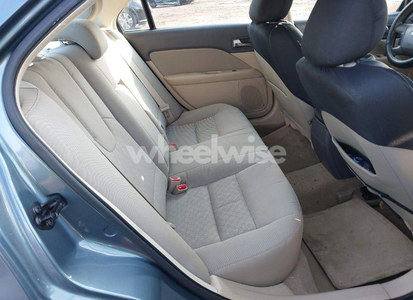 Photo 8 of 2012 Ford Fusion SE (VIN 3FAHP0HA1CR140631)