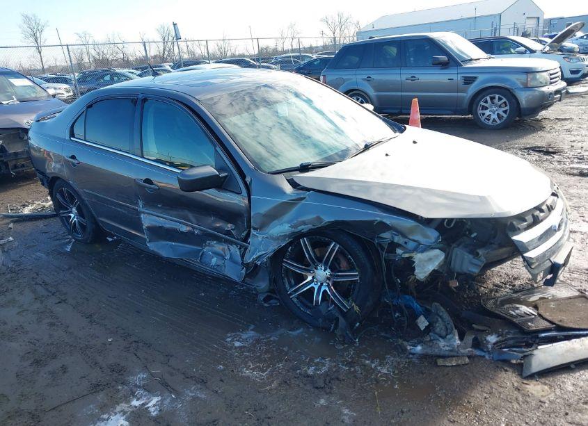 2012 Ford Fusion SE (VIN 3FAHP0HA1CR143335) main photo