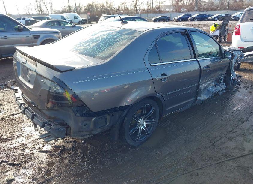 Photo 4 of 2012 Ford Fusion SE (VIN 3FAHP0HA1CR143335)