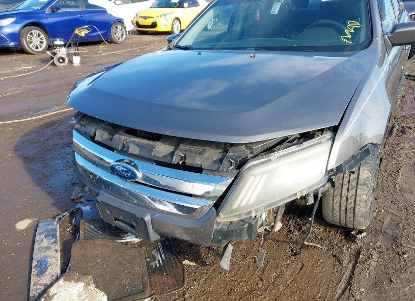 Photo 6 of 2012 Ford Fusion SE (VIN 3FAHP0HA1CR143335)