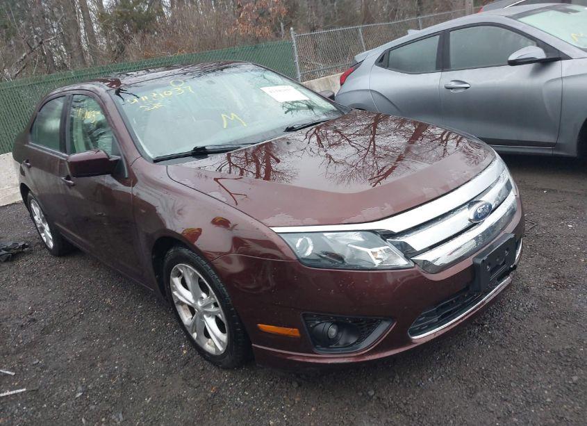 2012 Ford Fusion SE (VIN 3FAHP0HA1CR167876) main photo
