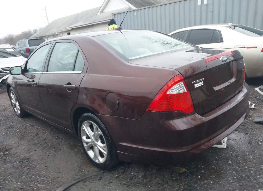 Photo 3 of 2012 Ford Fusion SE (VIN 3FAHP0HA1CR167876)