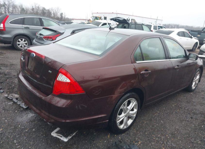 Photo 4 of 2012 Ford Fusion SE (VIN 3FAHP0HA1CR167876)