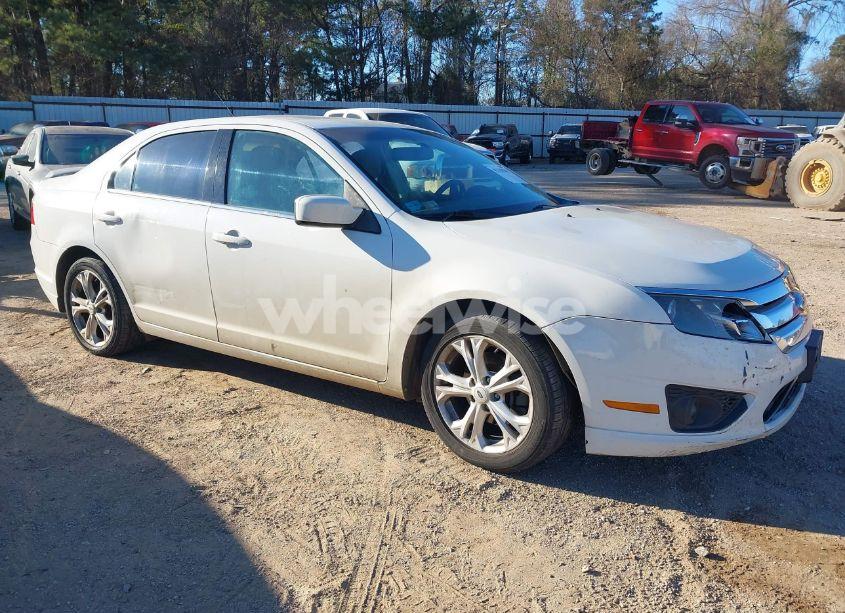 2012 Ford Fusion SE (VIN 3FAHP0HA1CR176187) main photo
