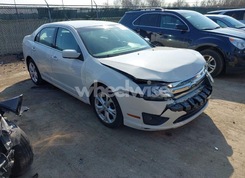 2012 Ford Fusion SE (VIN 3FAHP0HA1CR206501) main photo