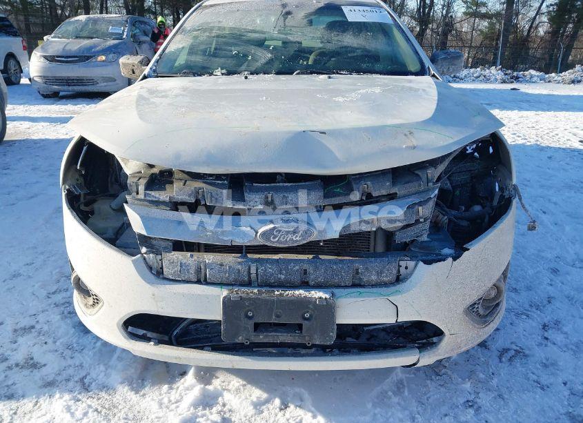 Photo 6 of 2012 Ford Fusion SE (VIN 3FAHP0HA1CR220236)