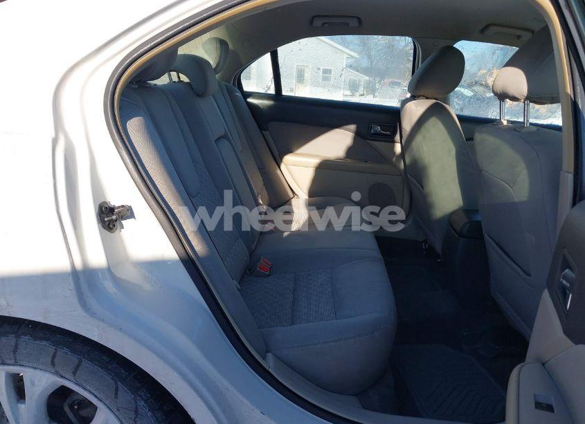 Photo 8 of 2012 Ford Fusion SE (VIN 3FAHP0HA1CR220236)