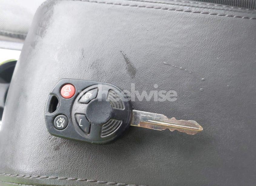 Photo 11 of 2012 Ford Fusion SE (VIN 3FAHP0HA1CR221807)