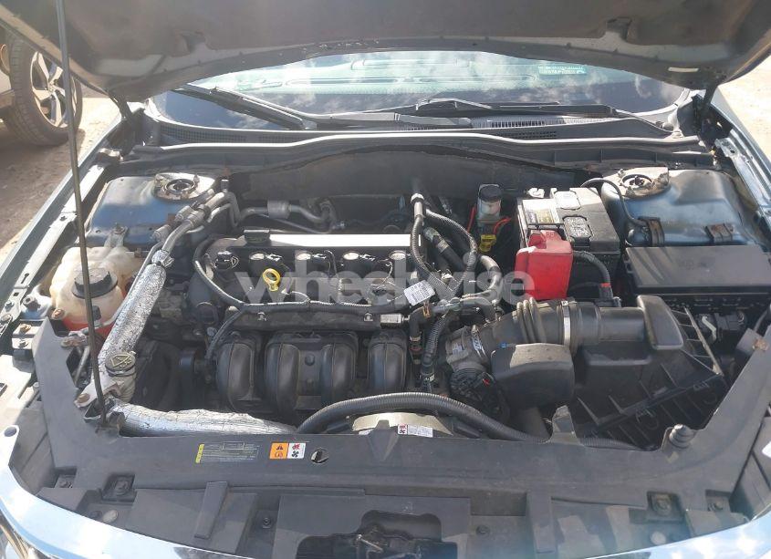 Photo 10 of 2012 Ford Fusion SE (VIN 3FAHP0HA1CR324919)