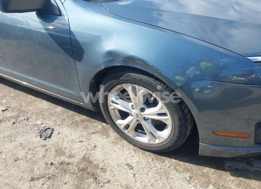 Photo 6 of 2012 Ford Fusion SE (VIN 3FAHP0HA1CR324919)