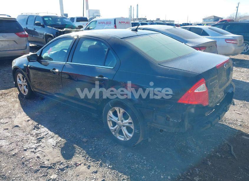 Photo 3 of 2012 Ford Fusion SE (VIN 3FAHP0HA1CR344863)