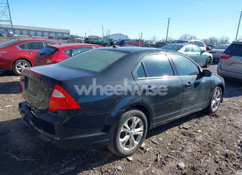Photo 4 of 2012 Ford Fusion SE (VIN 3FAHP0HA1CR344863)