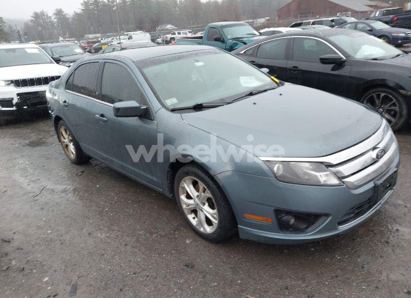 2012 Ford Fusion SE (VIN 3FAHP0HA1CR386112) main photo