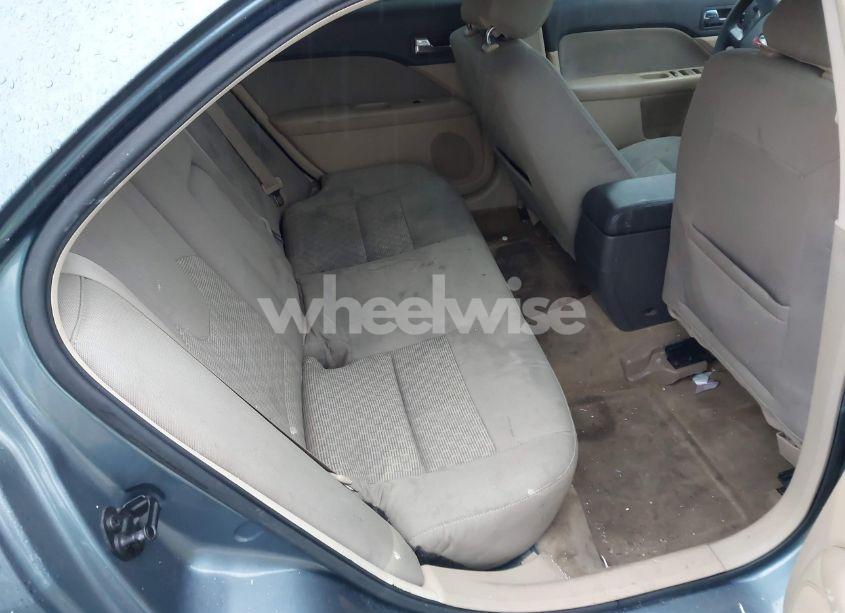 Photo 8 of 2012 Ford Fusion SE (VIN 3FAHP0HA1CR386112)