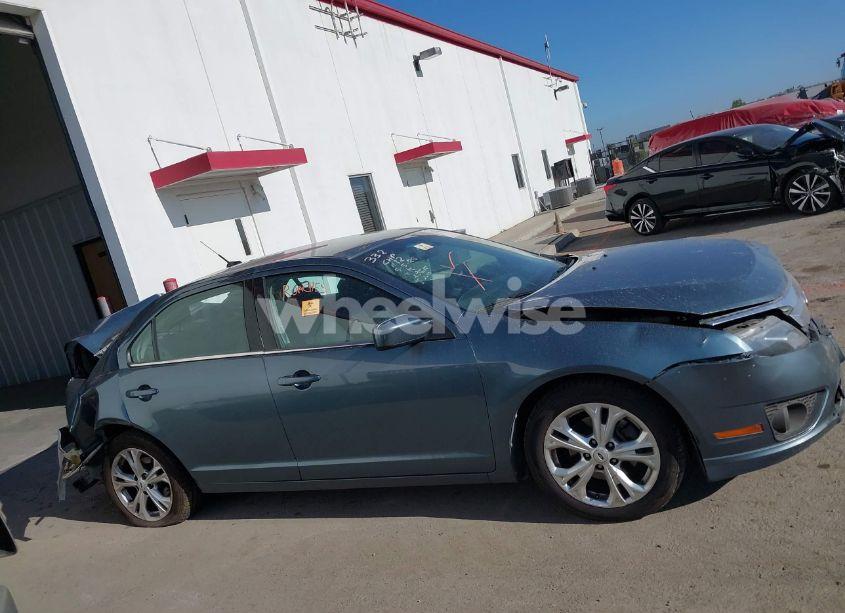 Photo 13 of 2012 Ford Fusion SE (VIN 3FAHP0HA1CR419593)