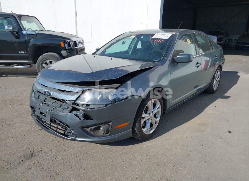 Photo 2 of 2012 Ford Fusion SE (VIN 3FAHP0HA1CR419593)